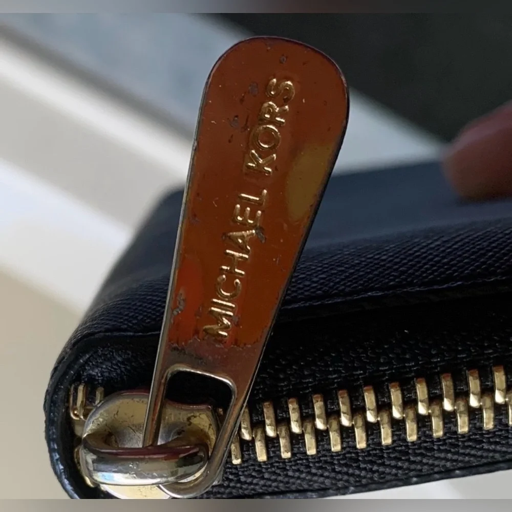 Michael Kors Black Zip-Around Wallet - Picture 4 of 4